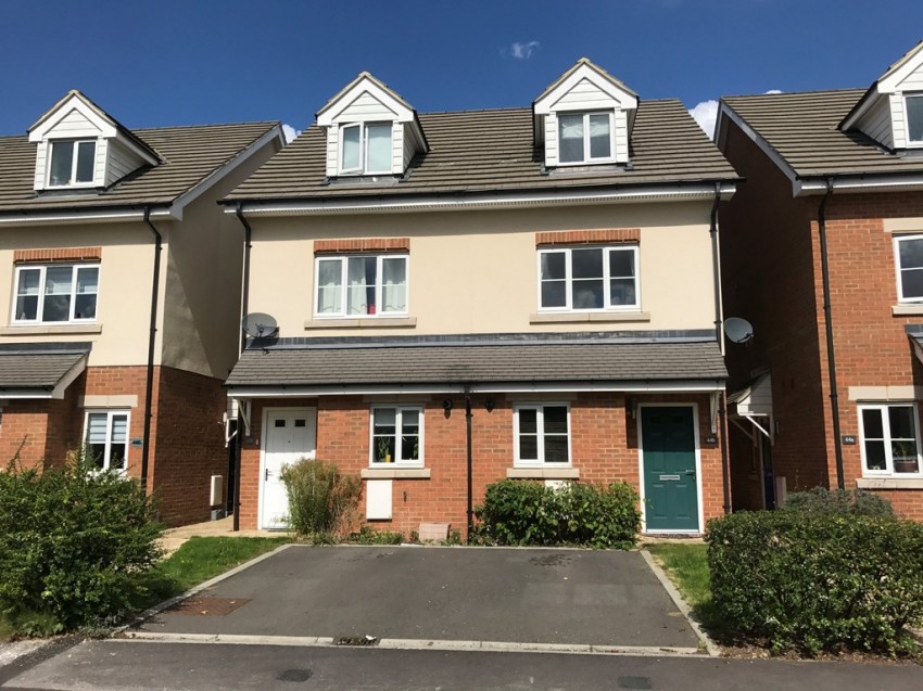 Images for Clockhouse Road, Farnborough