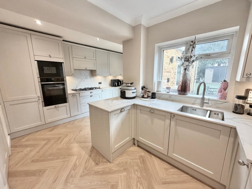 Images for Kingsmead, Frimley Green