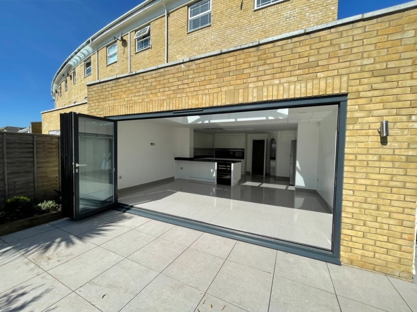 Images for Dettingen Crescent, Deepcut