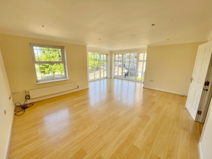 Images for Dettingen Crescent, Deepcut
