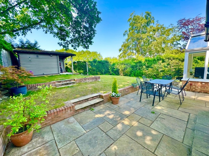 Images for Jubilee Lane, Wrecclesham, Farnham