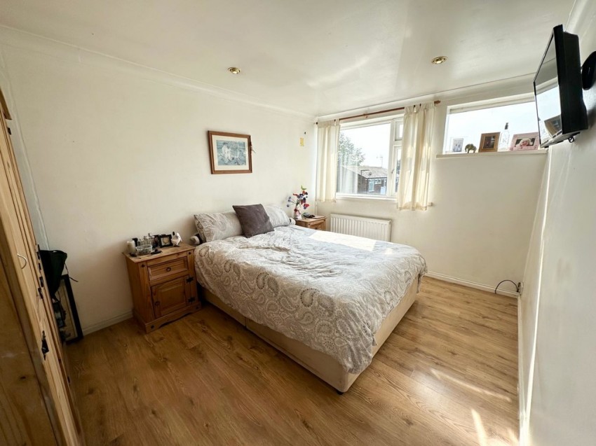 Images for Lauder Close, Frimley