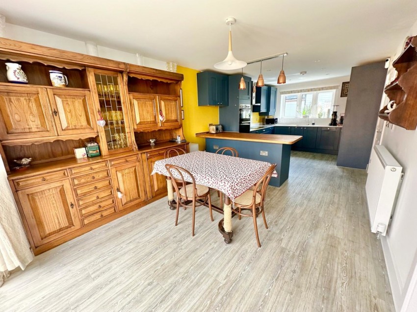 Images for Lakeview Lane