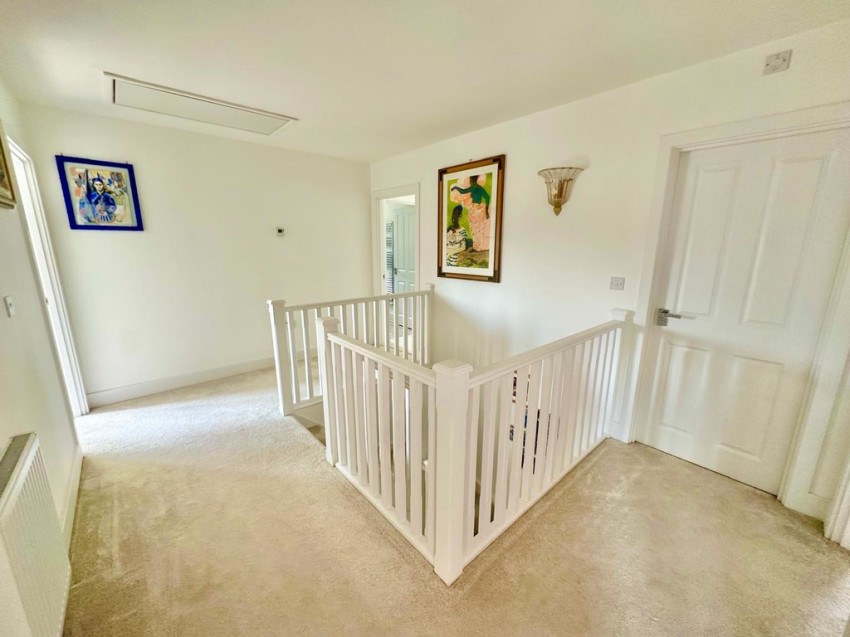 Images for Lakeview Lane