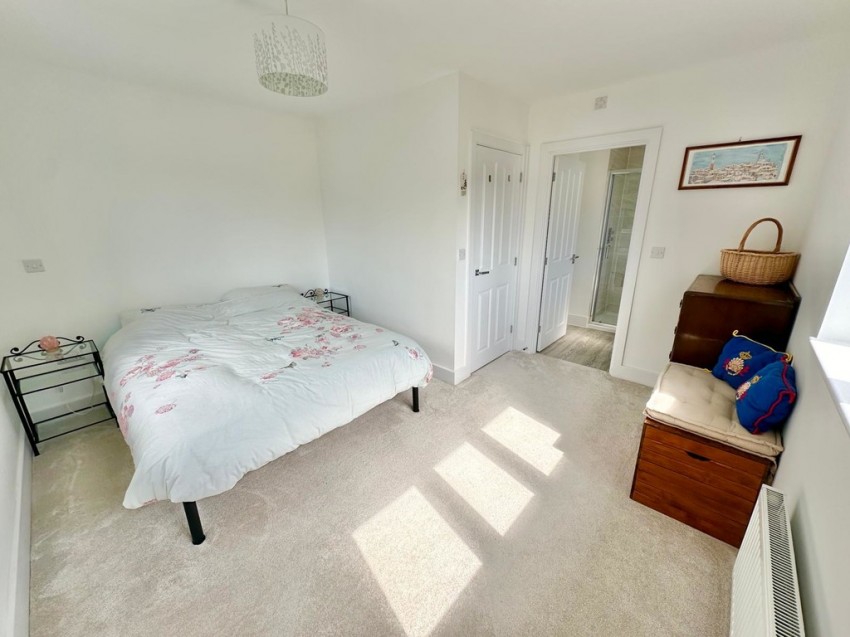 Images for Lakeview Lane