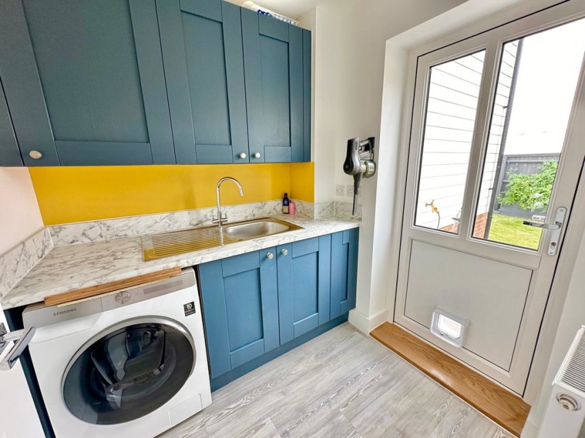 Images for Lakeview Lane