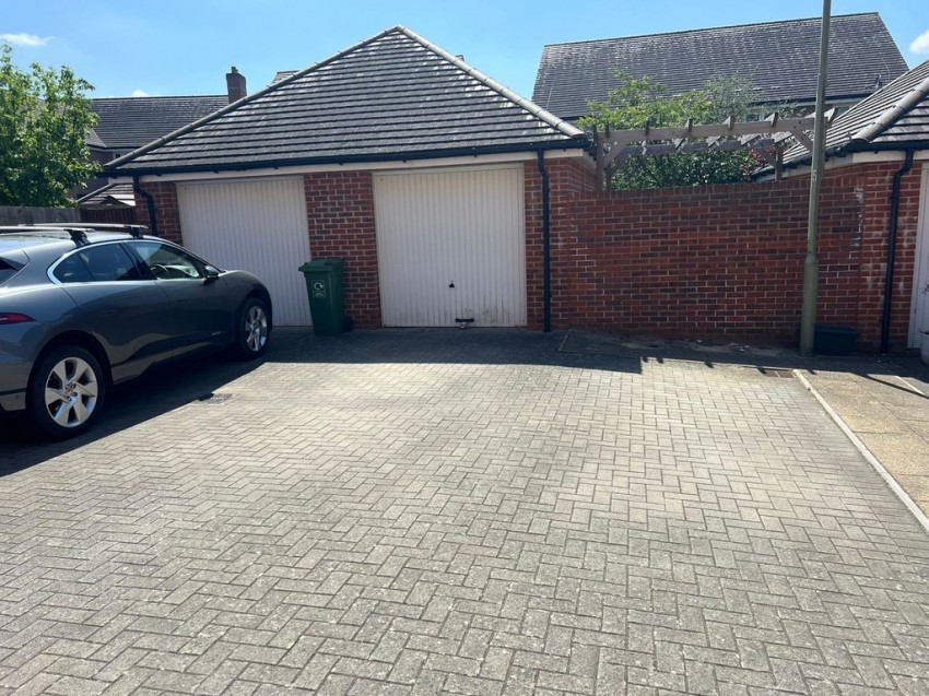 Images for Jubilee Drive, Church Crookham, Fleet