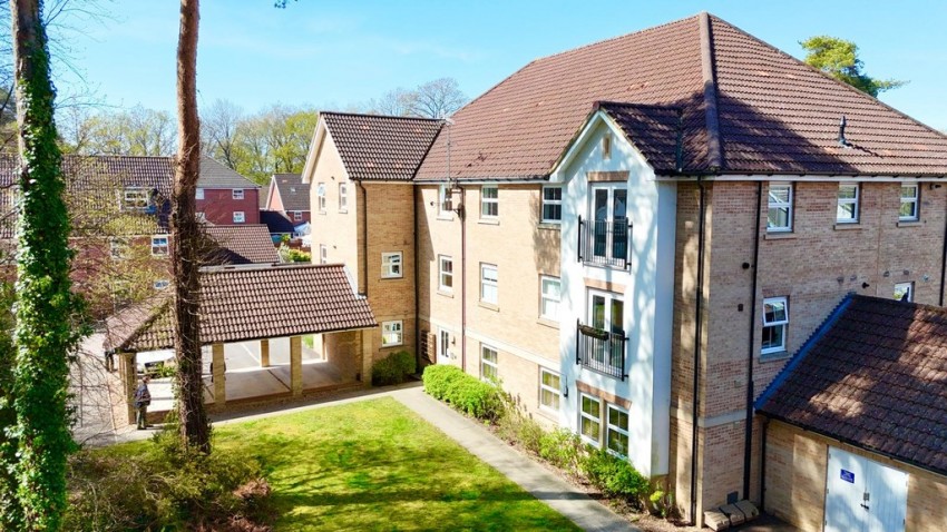 Images for Haskins Gardens, Farnborough