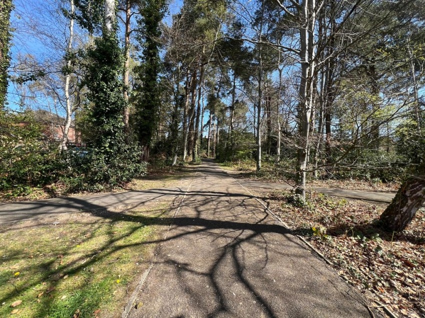 Images for Haskins Gardens, Farnborough