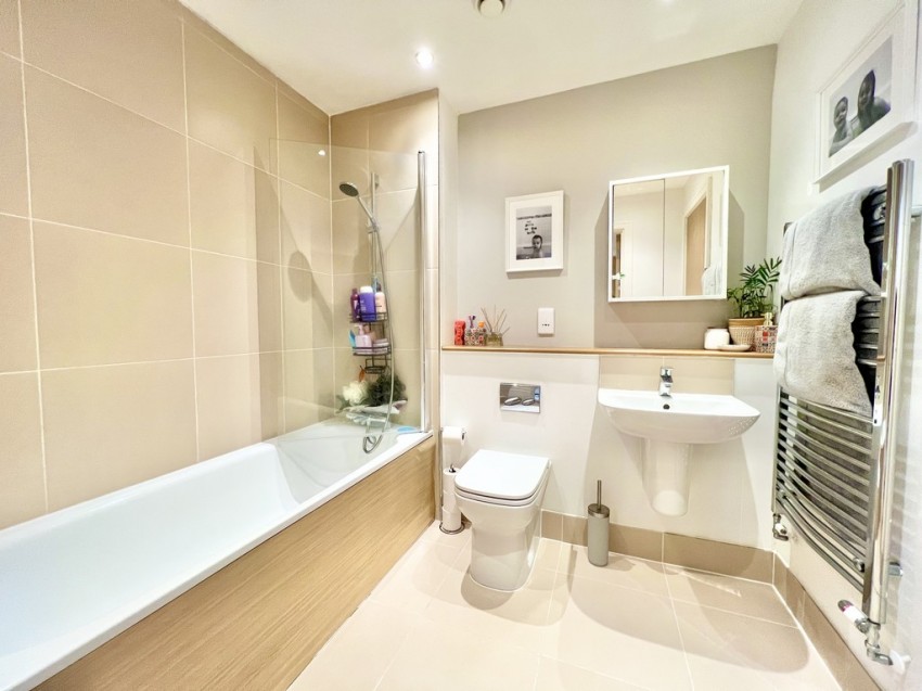 Images for Queensmead, Farnborough