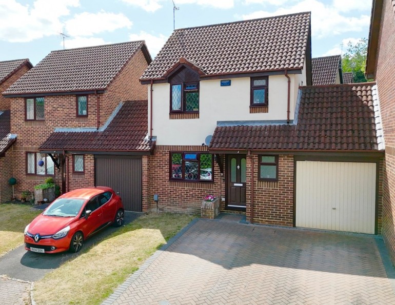 Membury Close, Frimley