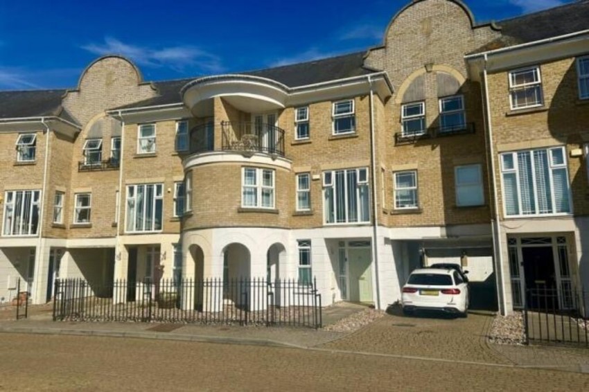 Images for Deepcut, Camberley