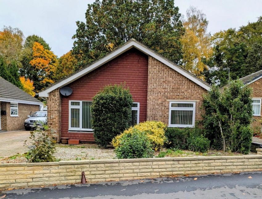 Images for Alphington Avenue ,Surrey GU16 8LY