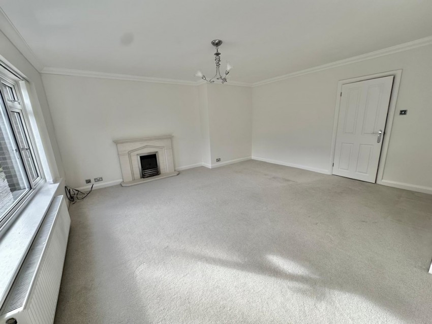 Images for Alphington Avenue ,Surrey GU16 8LY