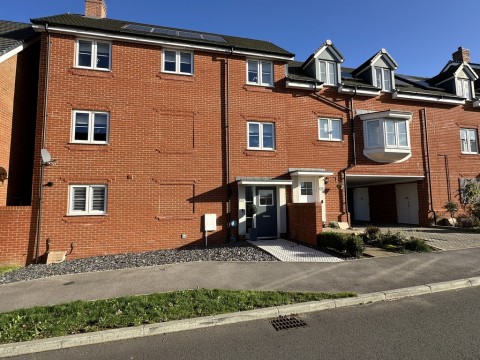 View Full Details for Church Crookham, Fleet