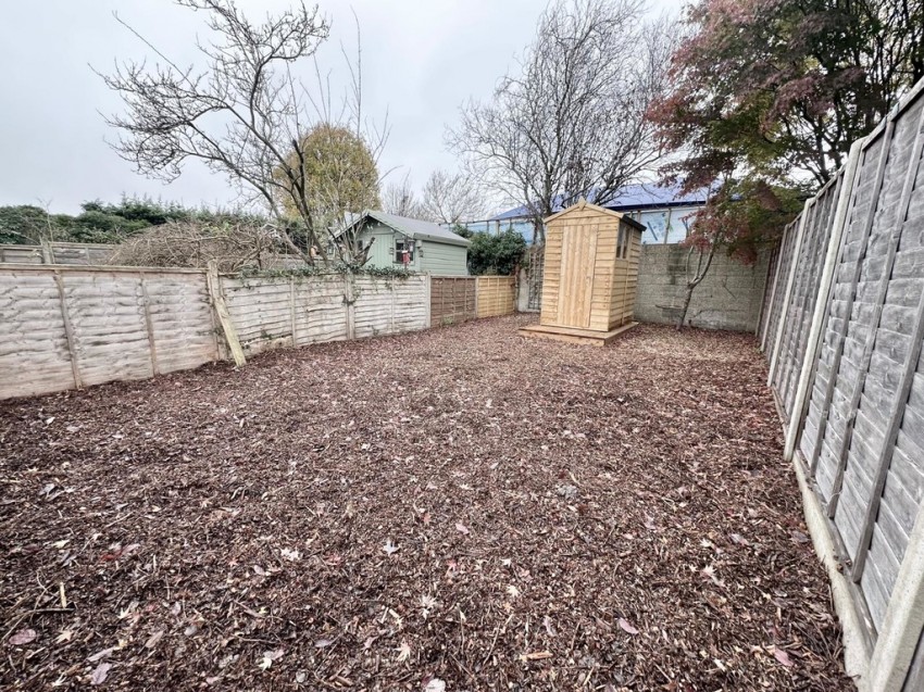 Images for Badshot Lea Road, Farnham