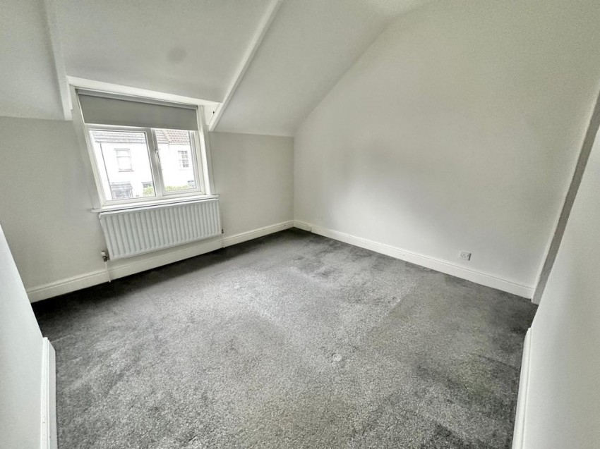 Images for Badshot Lea Road, Farnham