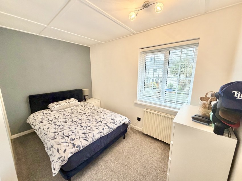 Images for Pinehurst Avenue, Farnborough