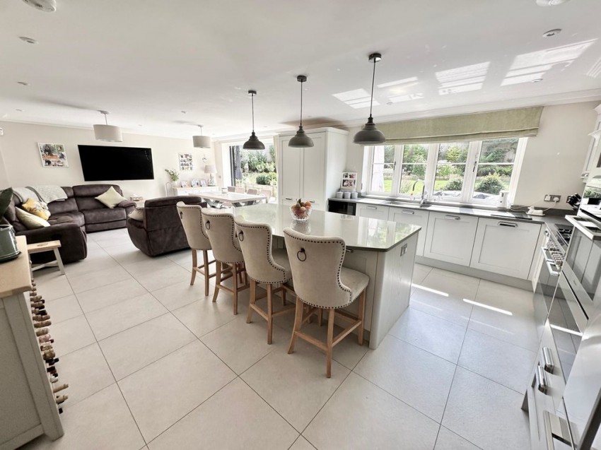 Images for Pankhurst Farm, West End