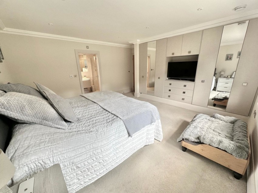Images for Pankhurst Farm, West End