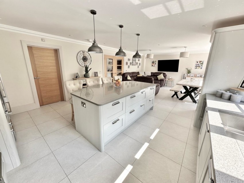 Images for Pankhurst Farm, West End